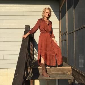 Meet your Posher, Sheila